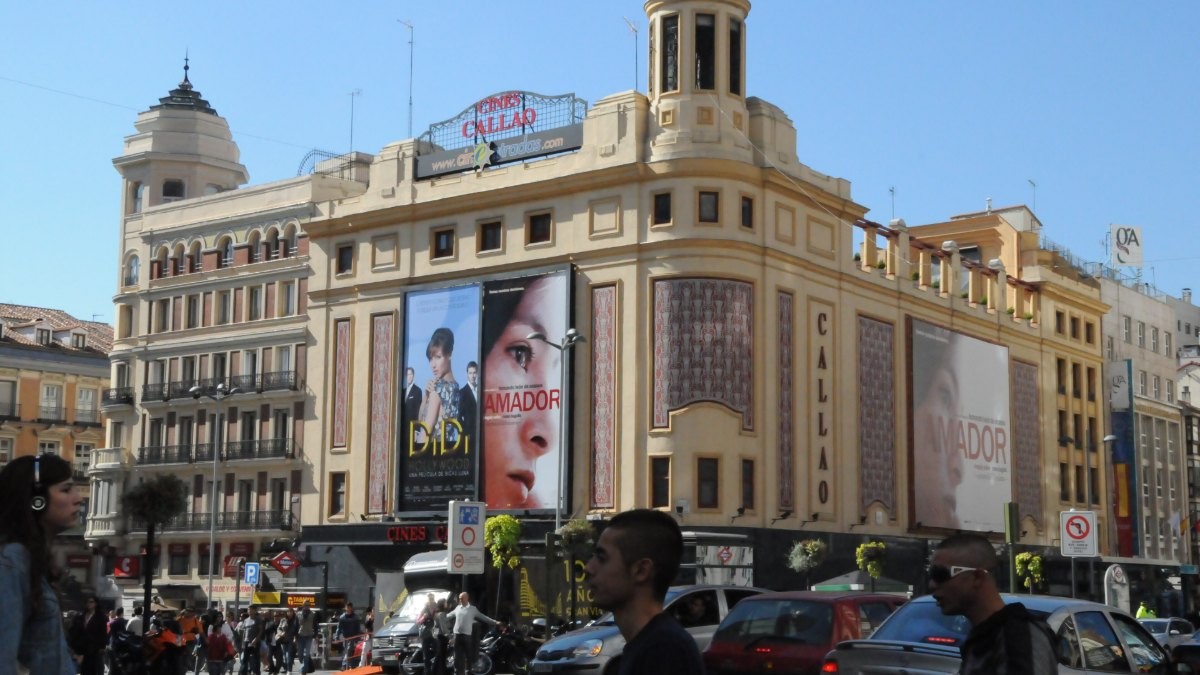 Fachada de los Cines Callao, en la plaza del Callao de Madrid.