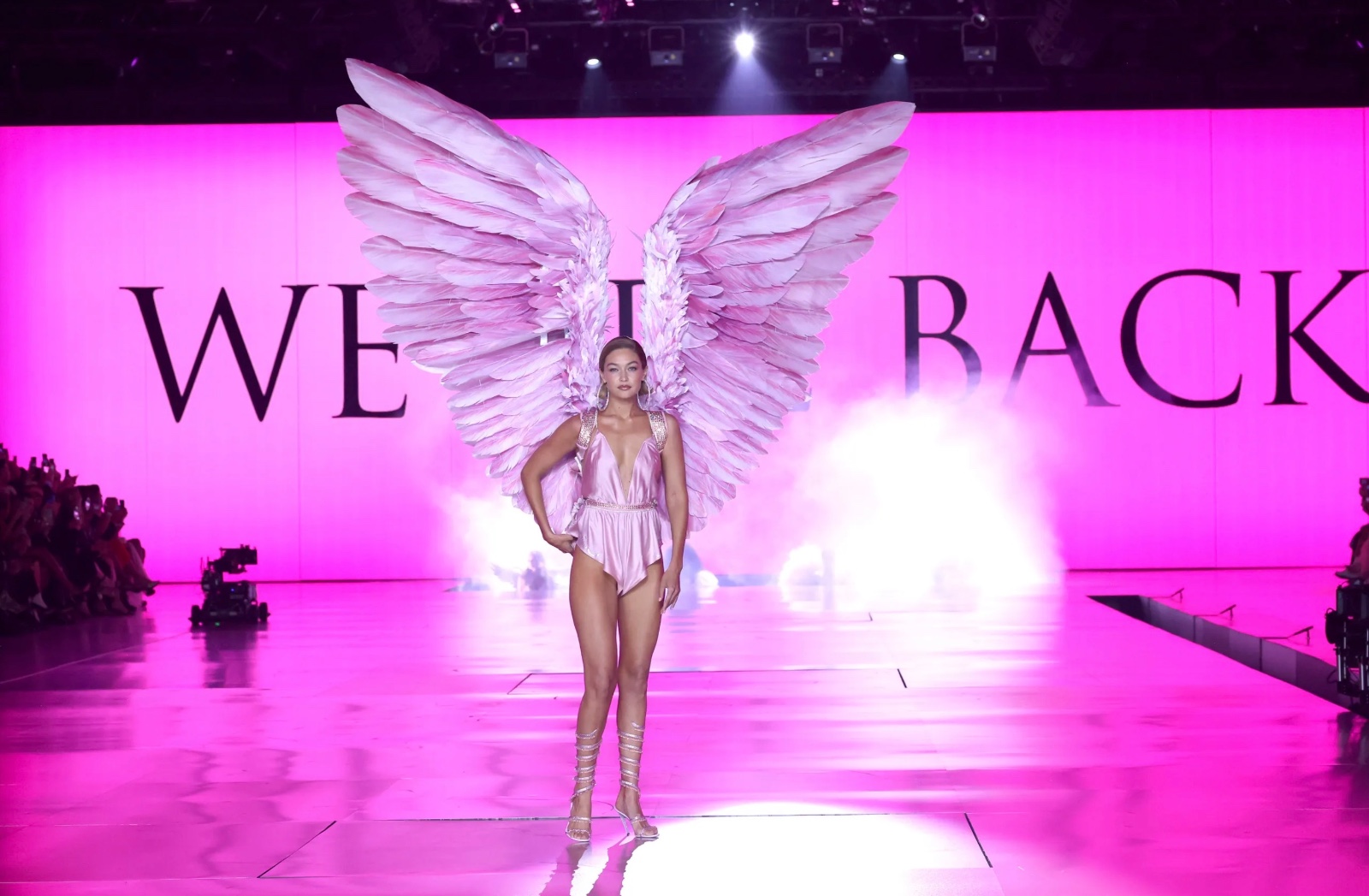 Gigi Hadid en el show de 2025